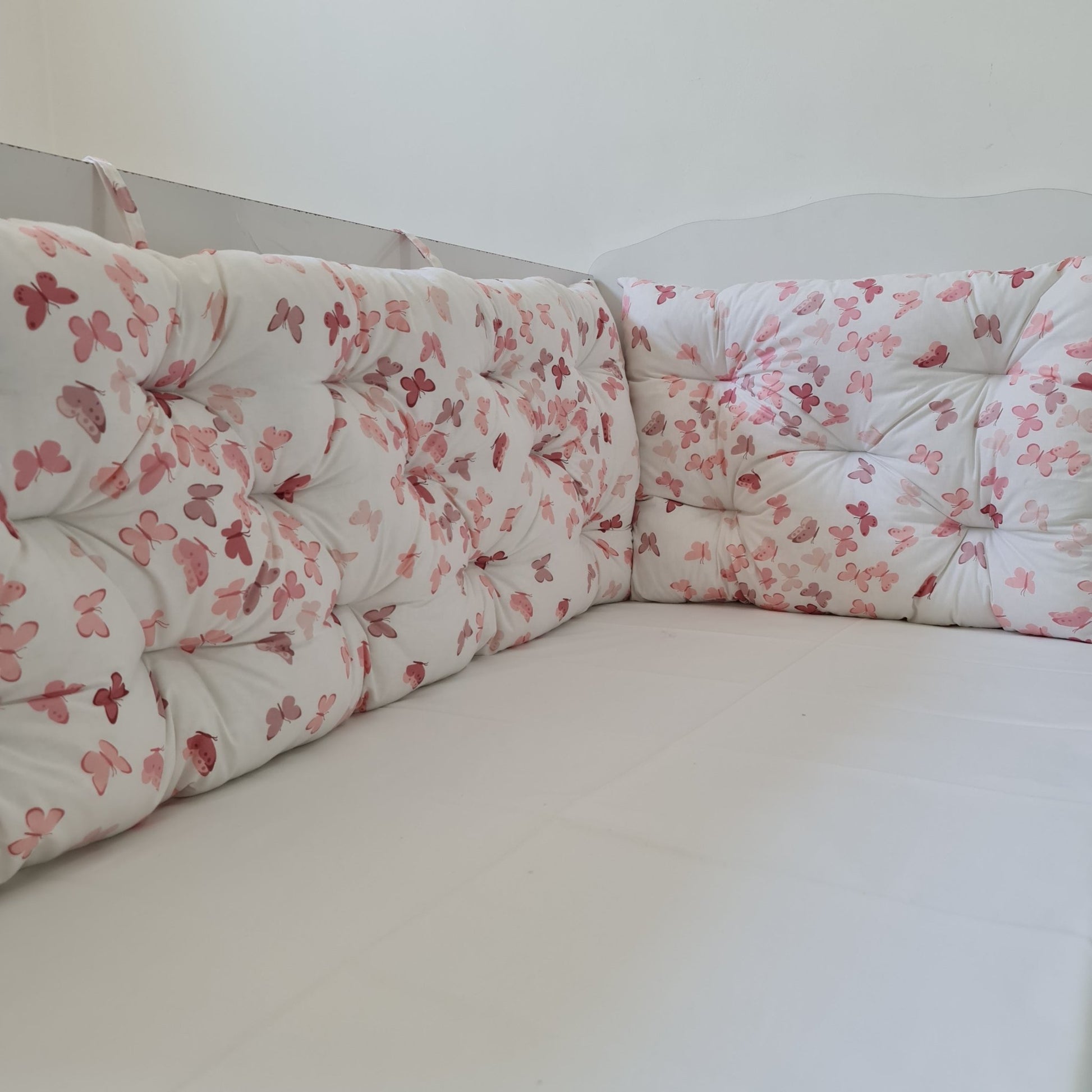 Bebek Beşik Kenar Koruma Takımı Kelebek %100 Pamuk Kumaş - Yorgan Atölyesi