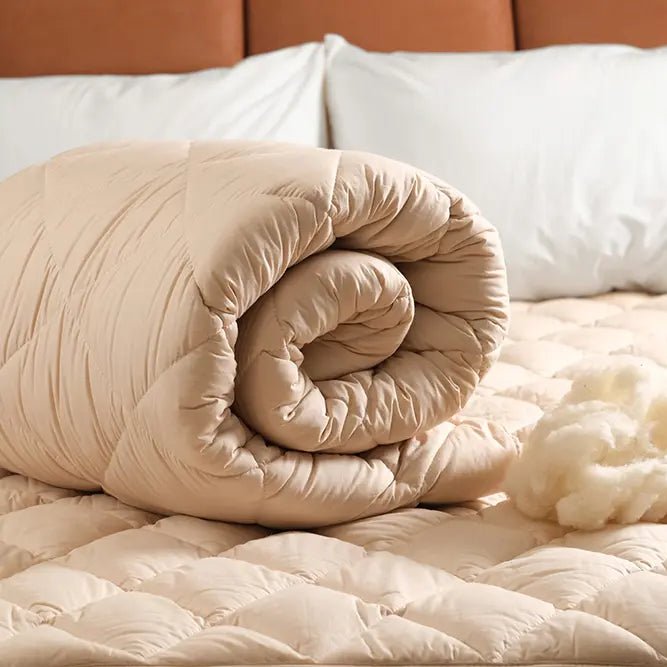 Tek Kişilik Bej Doğal Kuzu Yünü Yorgan - Yorgan Atölyesi